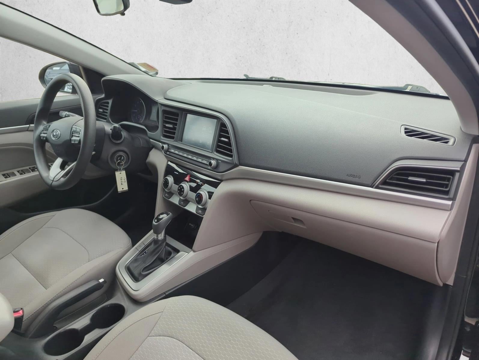 2019 Hyundai ELANTRA SEL Auto