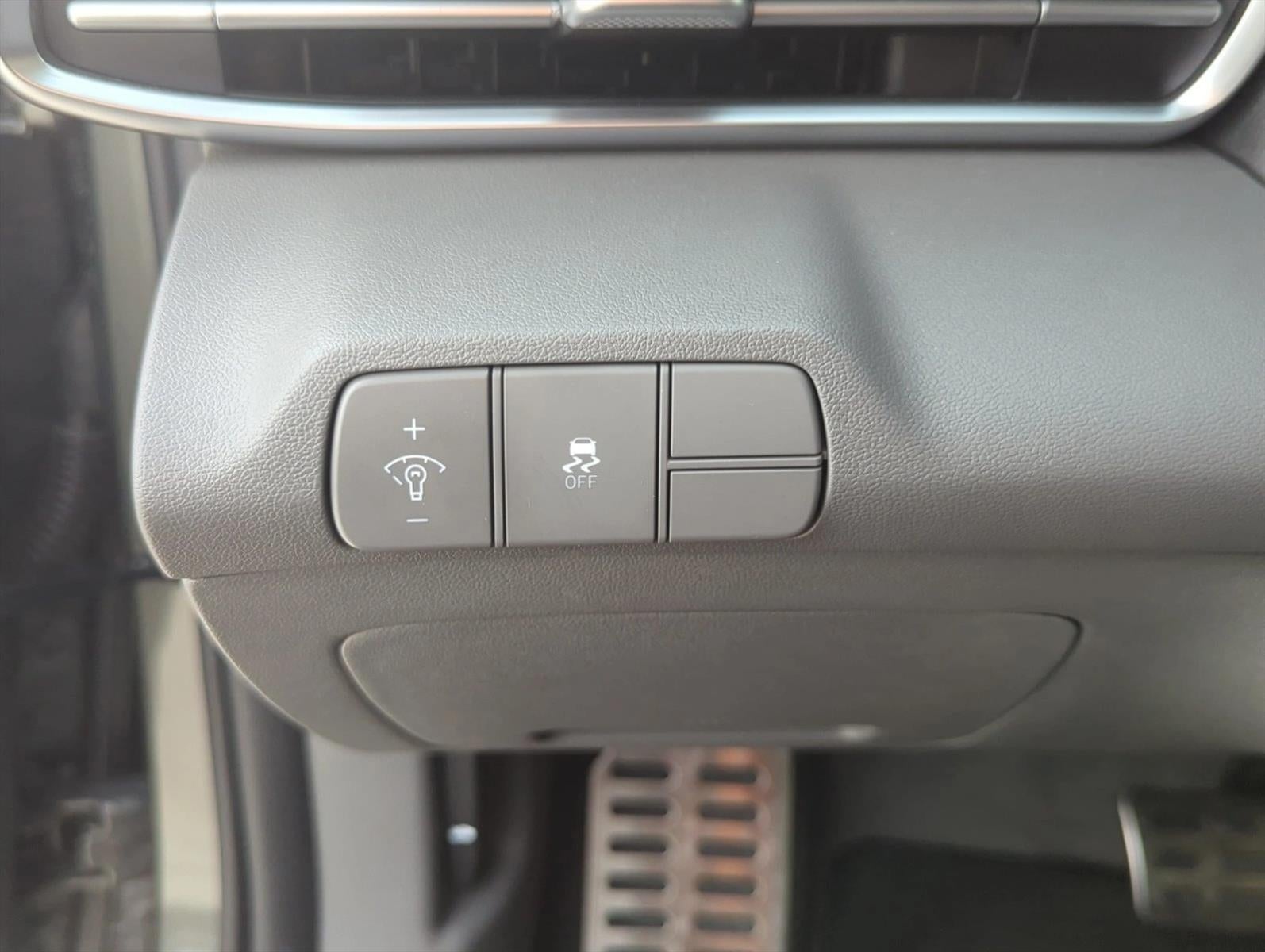 2025 Hyundai ELANTRA SEL Sport IVT