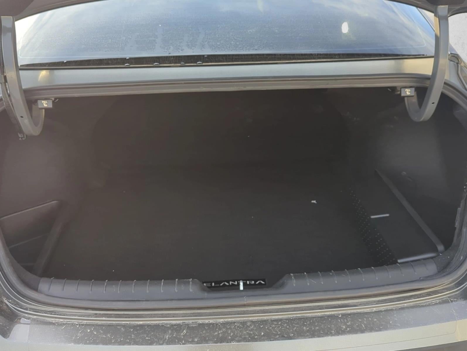 2025 Hyundai ELANTRA SEL Sport IVT