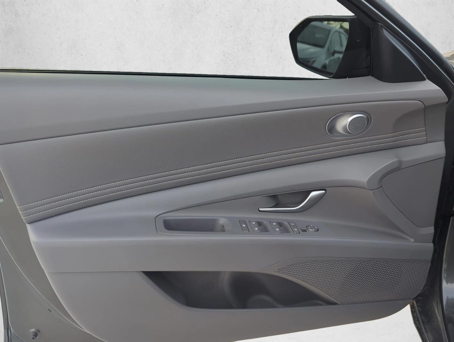 2025 Hyundai ELANTRA SEL Sport IVT