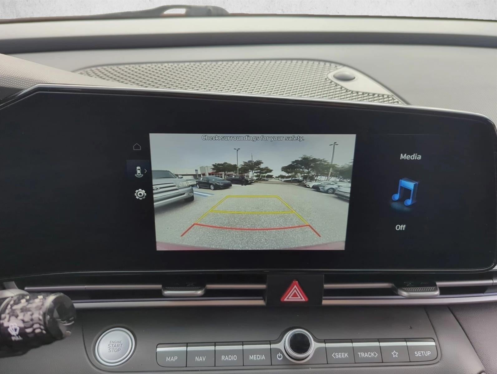 2024 Hyundai ELANTRA SEL IVT