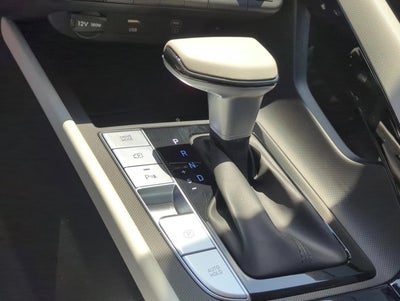 2024 Hyundai ELANTRA Limited IVT