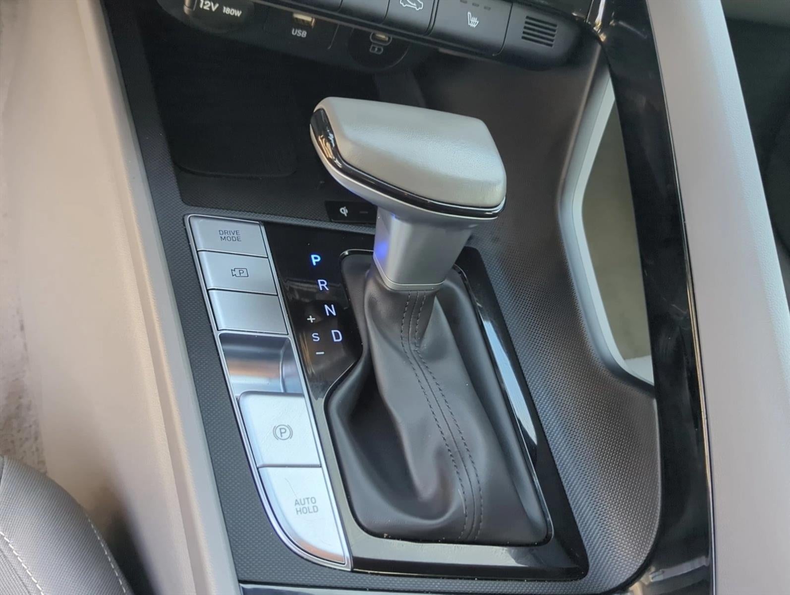 2025 Hyundai ELANTRA SEL Convenience IVT