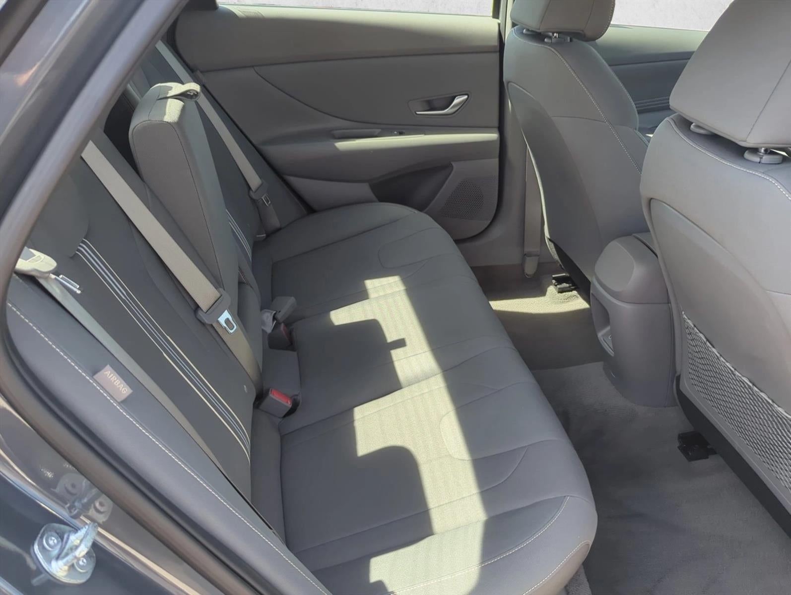 2025 Hyundai ELANTRA SEL Convenience IVT