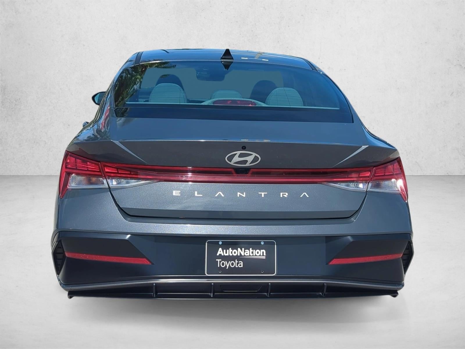 2025 Hyundai ELANTRA SEL Convenience IVT