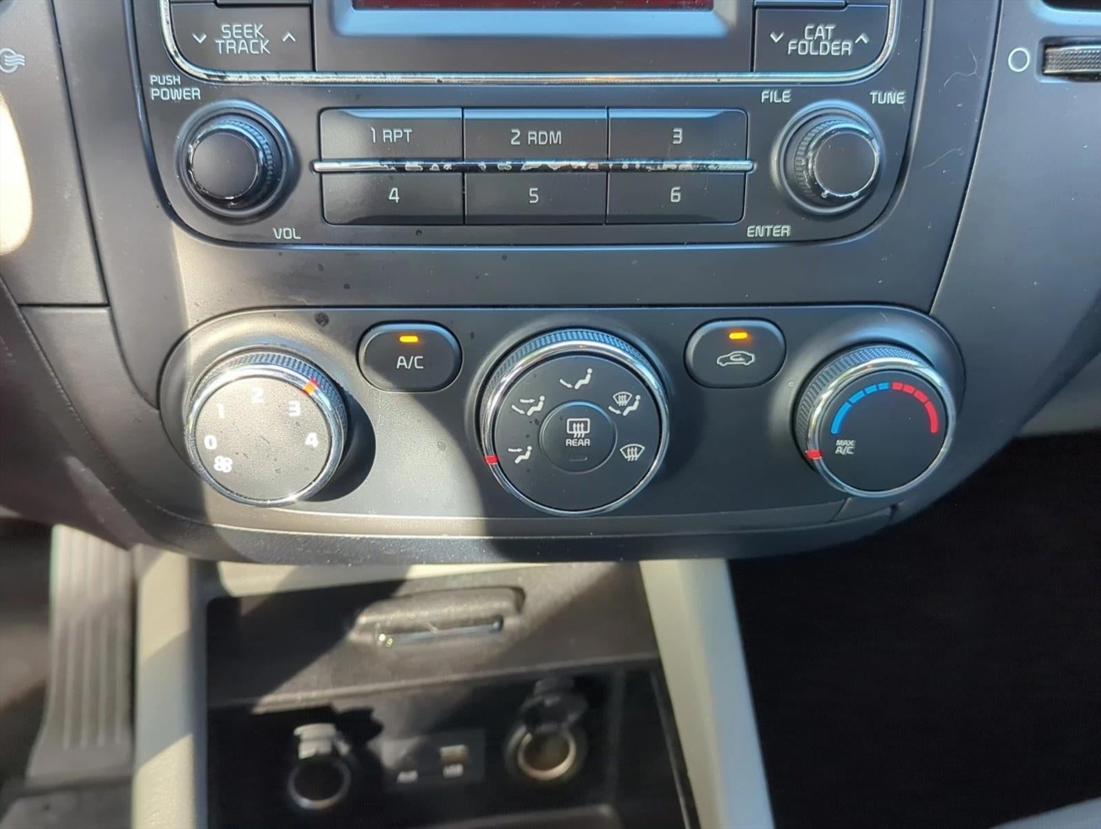 2015 Kia Forte 4dr Sdn Auto LX