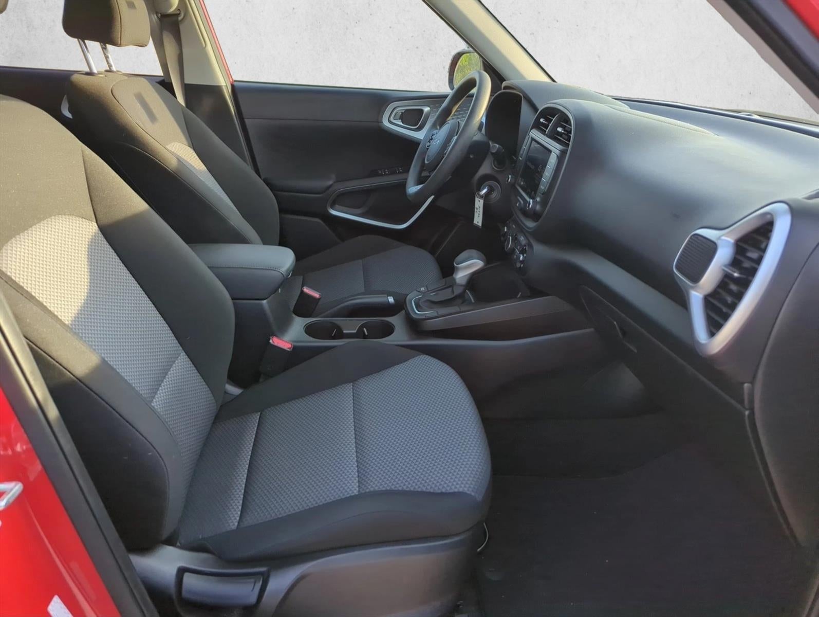 2022 Kia Soul LX IVT