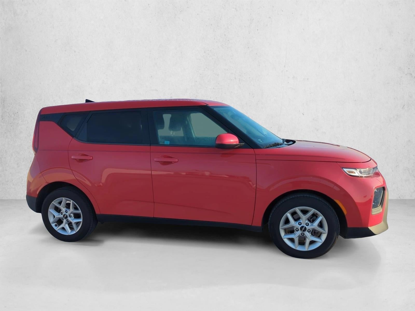 2022 Kia Soul LX IVT