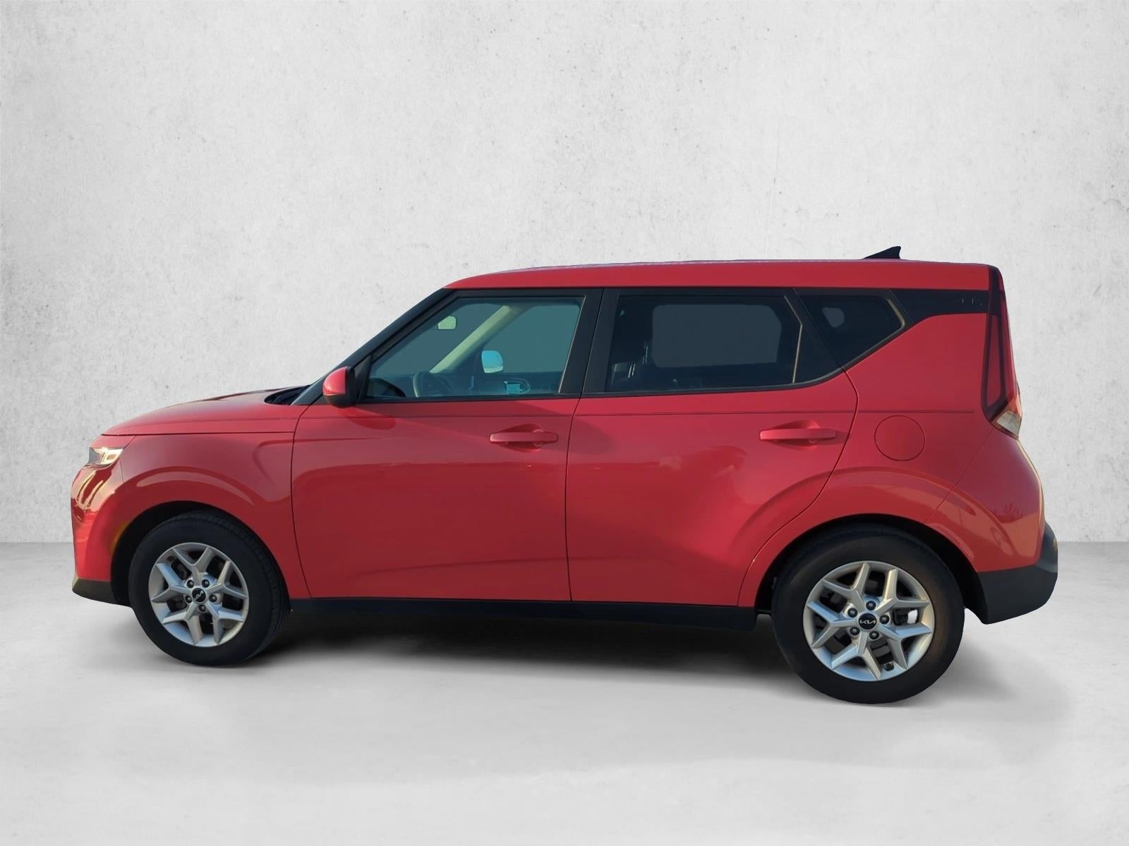 2022 Kia Soul LX IVT
