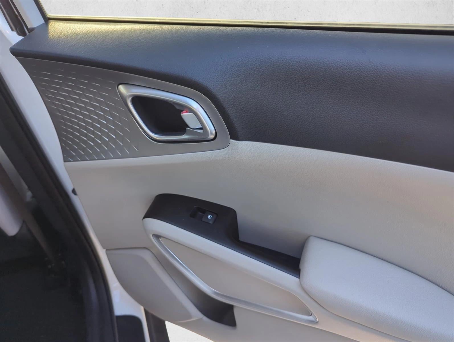 2025 Kia Soul LX FWD