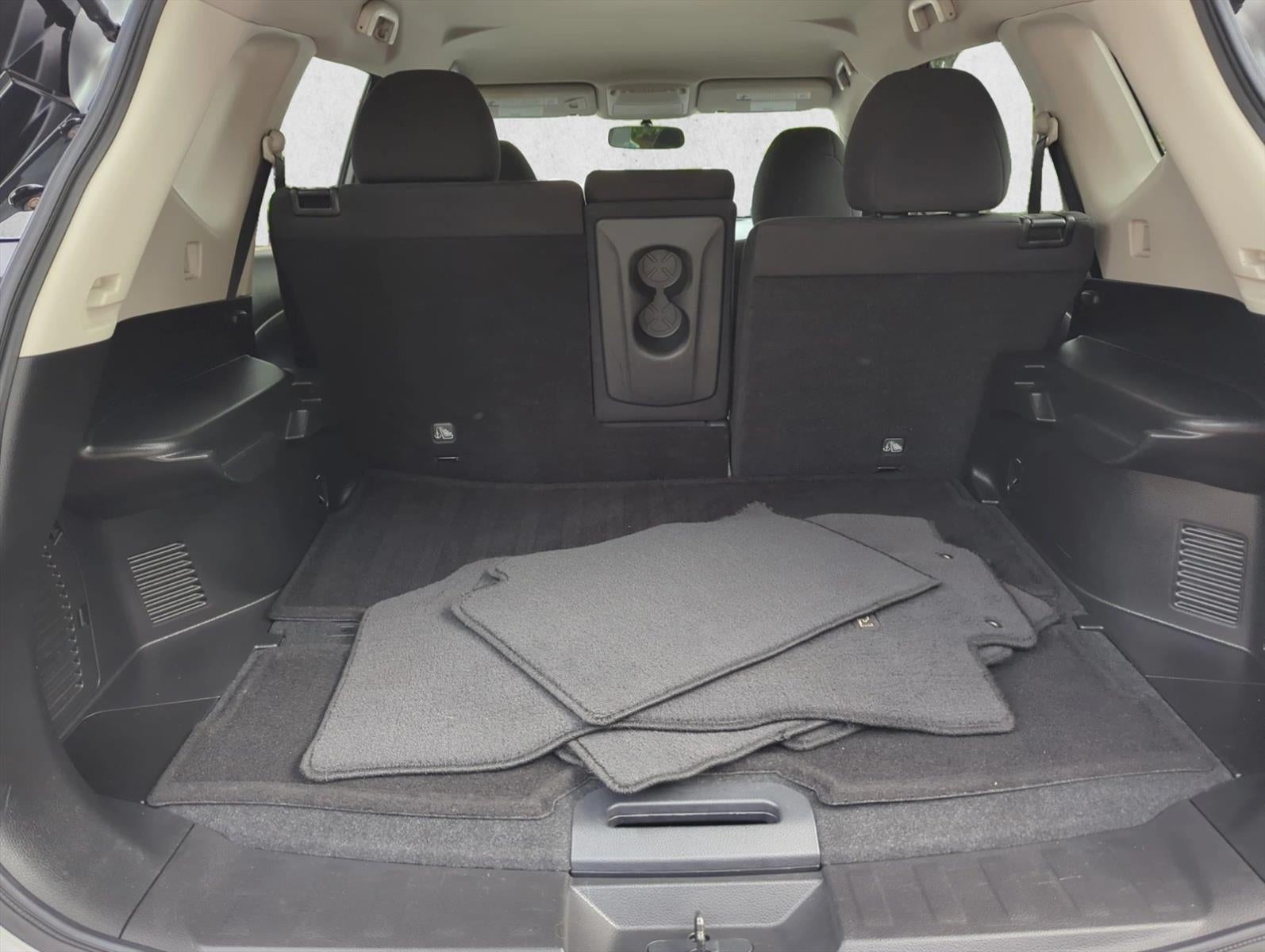 2016 Nissan Rogue FWD 4dr S