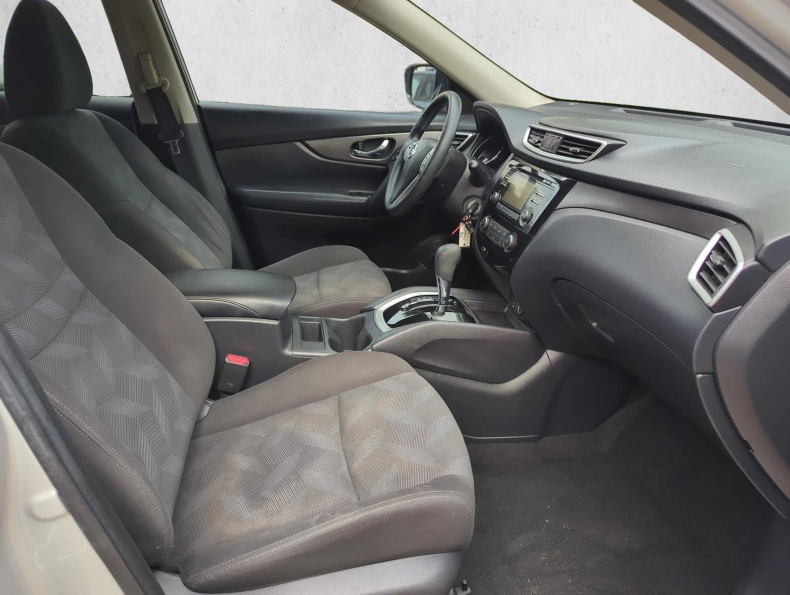 2016 Nissan Rogue FWD 4dr S