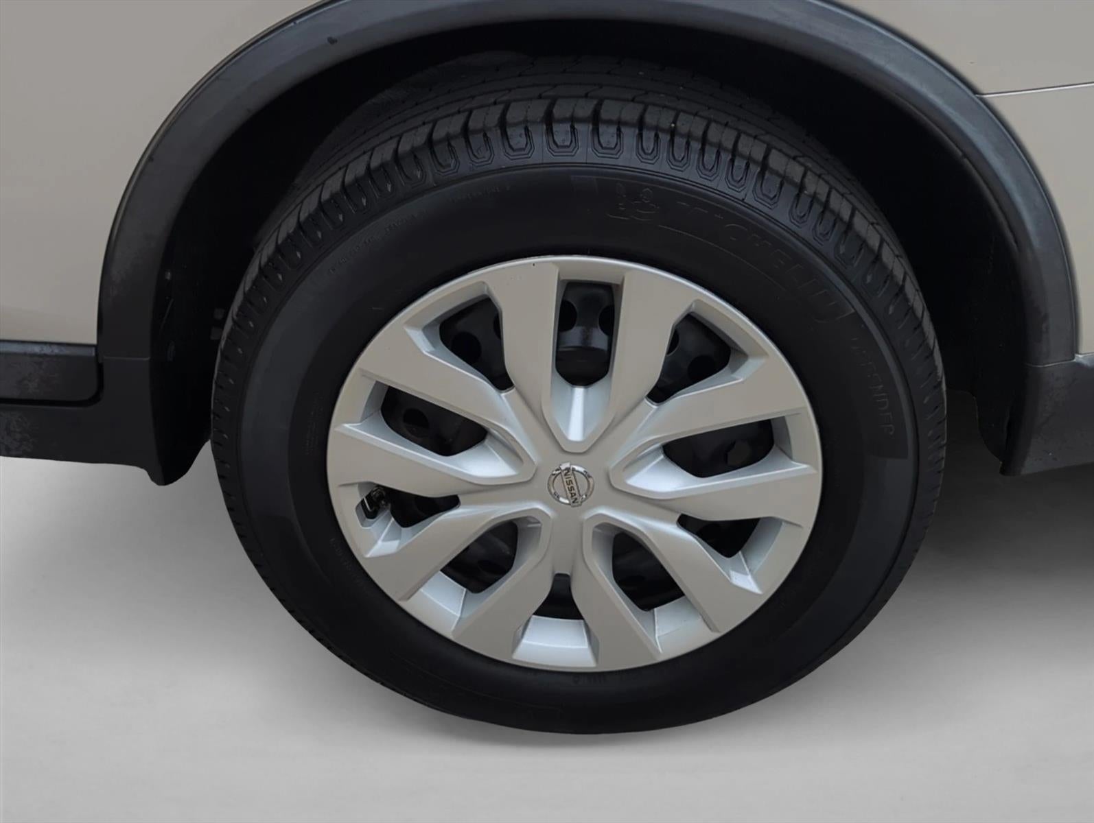 2016 Nissan Rogue FWD 4dr S