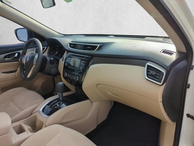 2016 Nissan Rogue FWD 4dr SV