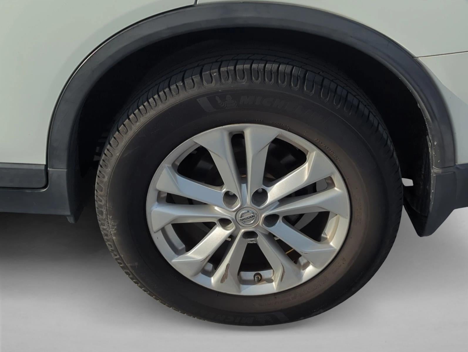 2016 Nissan Rogue FWD 4dr SV