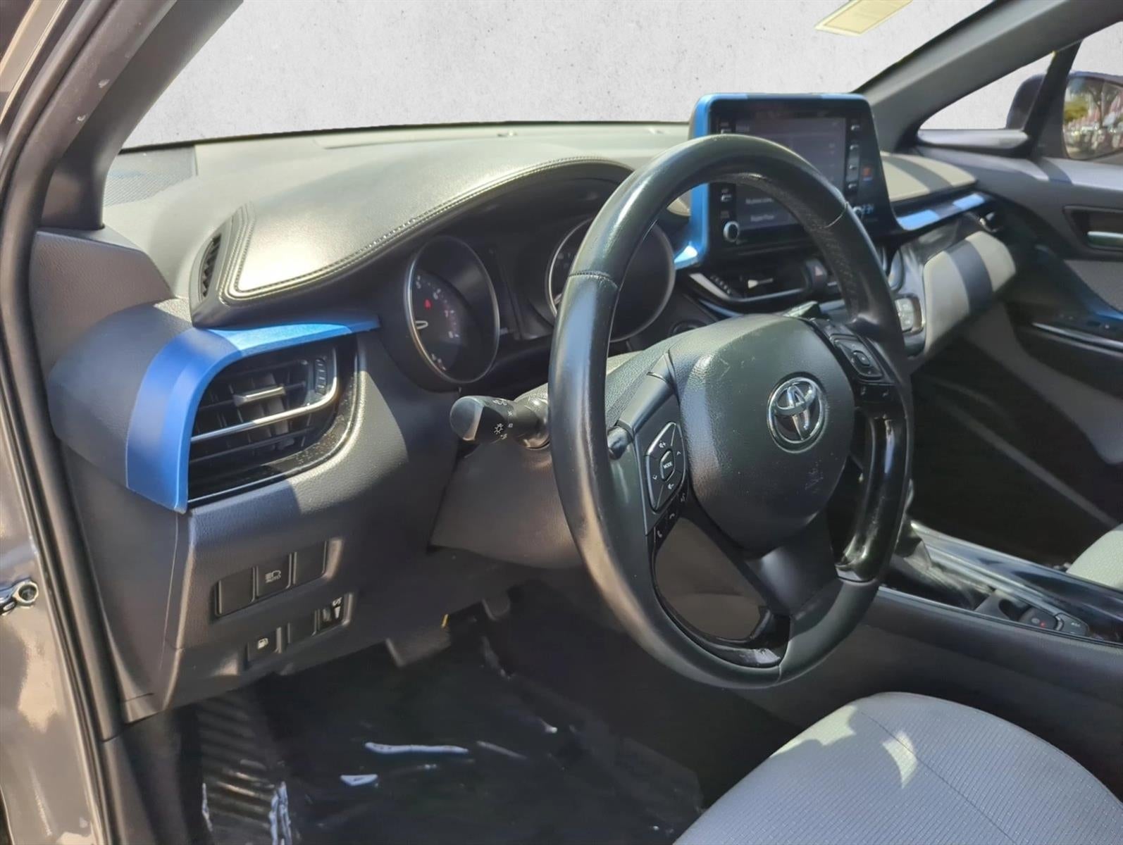 2019 Toyota C-HR XLE FWD (Natl)