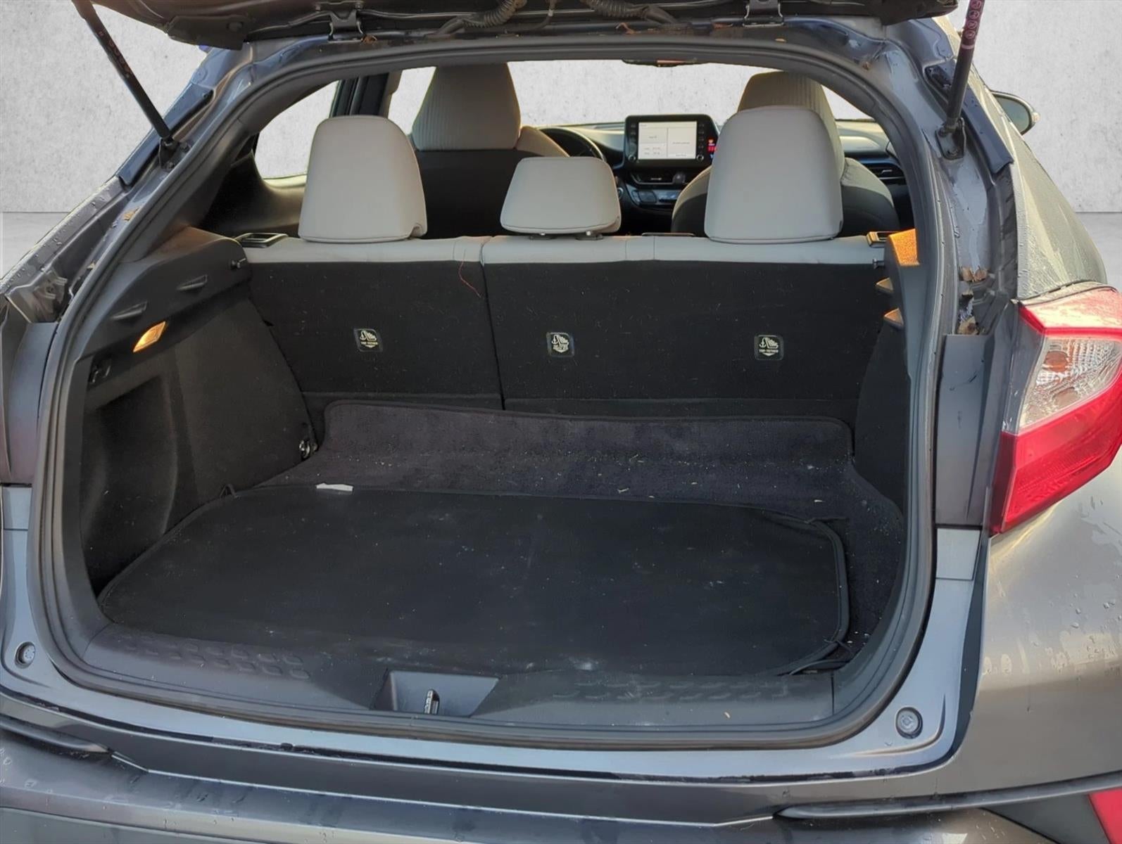 2019 Toyota C-HR XLE FWD (Natl)