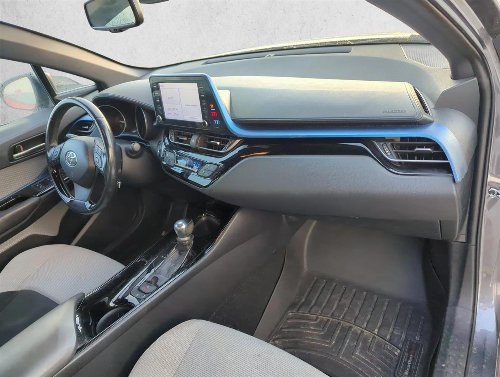 2019 Toyota C-HR XLE FWD (Natl)