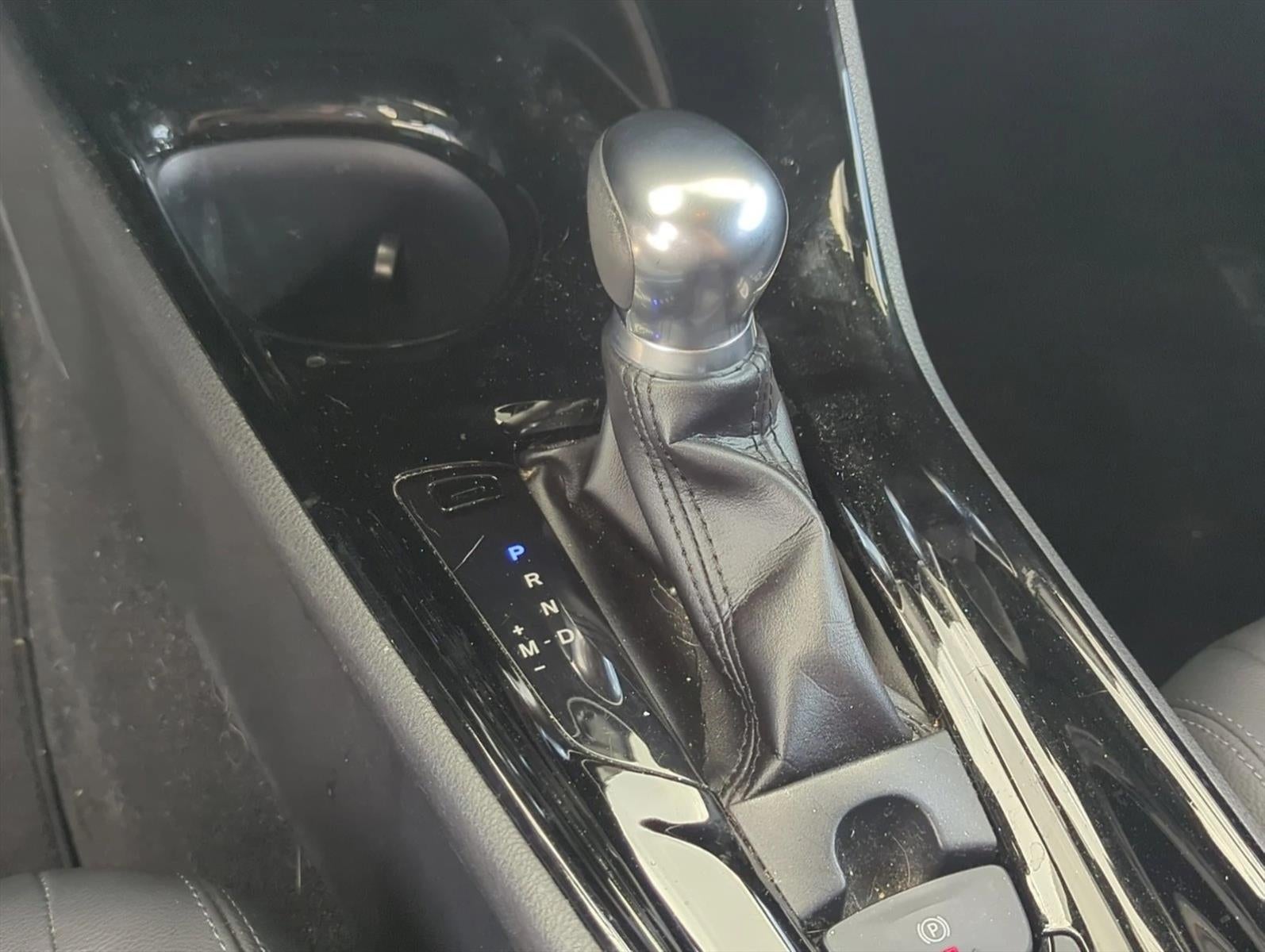 2019 Toyota C-HR Limited FWD (Natl)