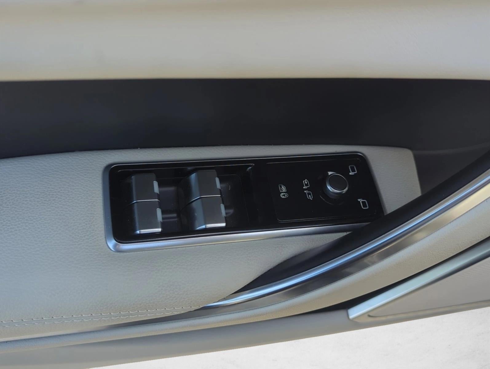 2021 Jaguar XF R-Dynamic SE Sedan AWD