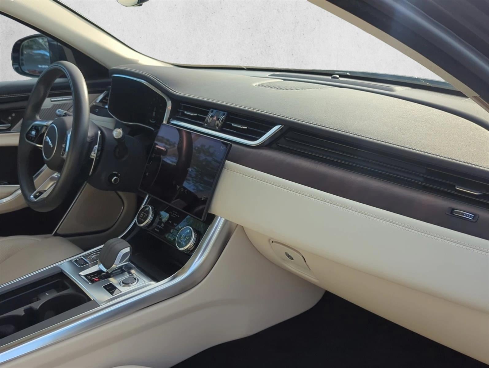 2021 Jaguar XF R-Dynamic SE Sedan AWD