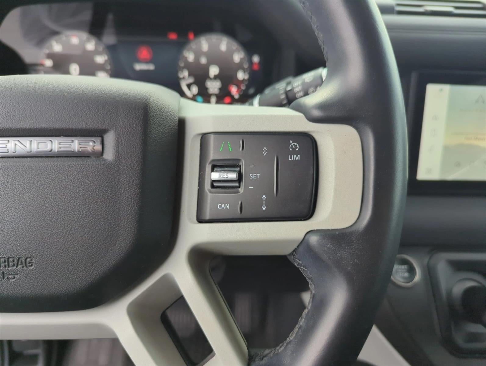 2023 Land Rover Defender 110 X-Dynamic SE AWD