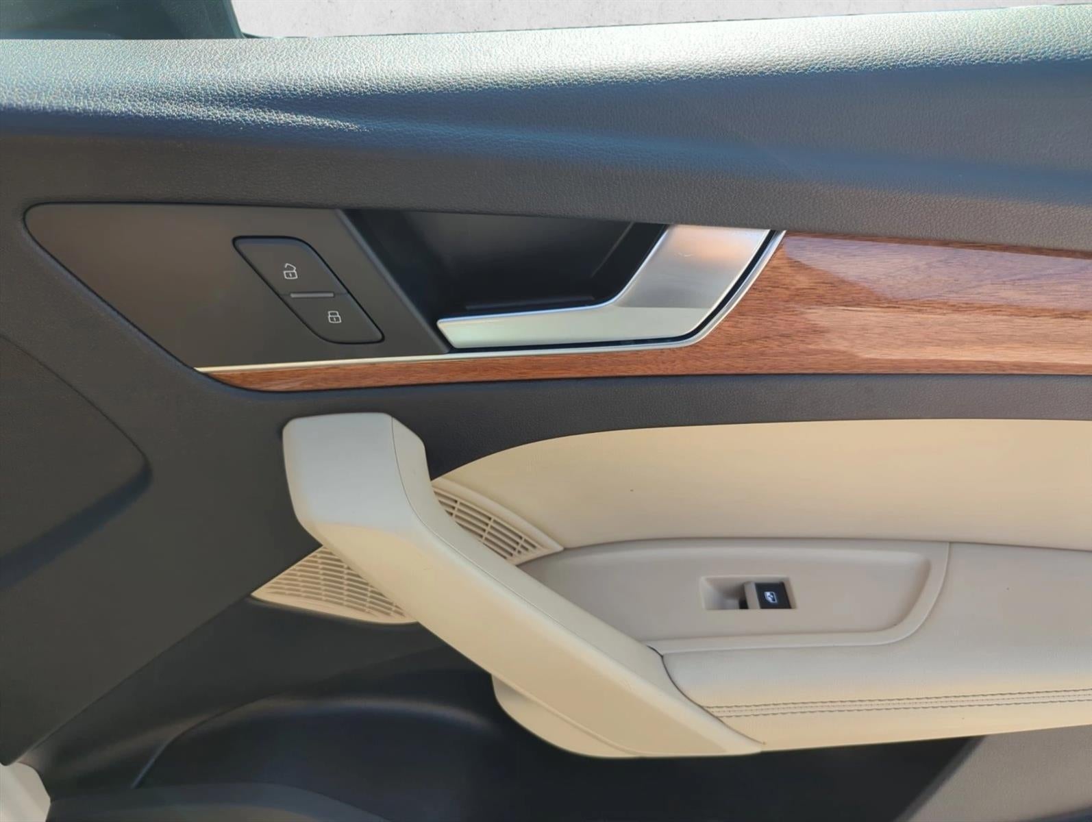 2021 Audi Q5 Premium Plus 45 TFSI quattro