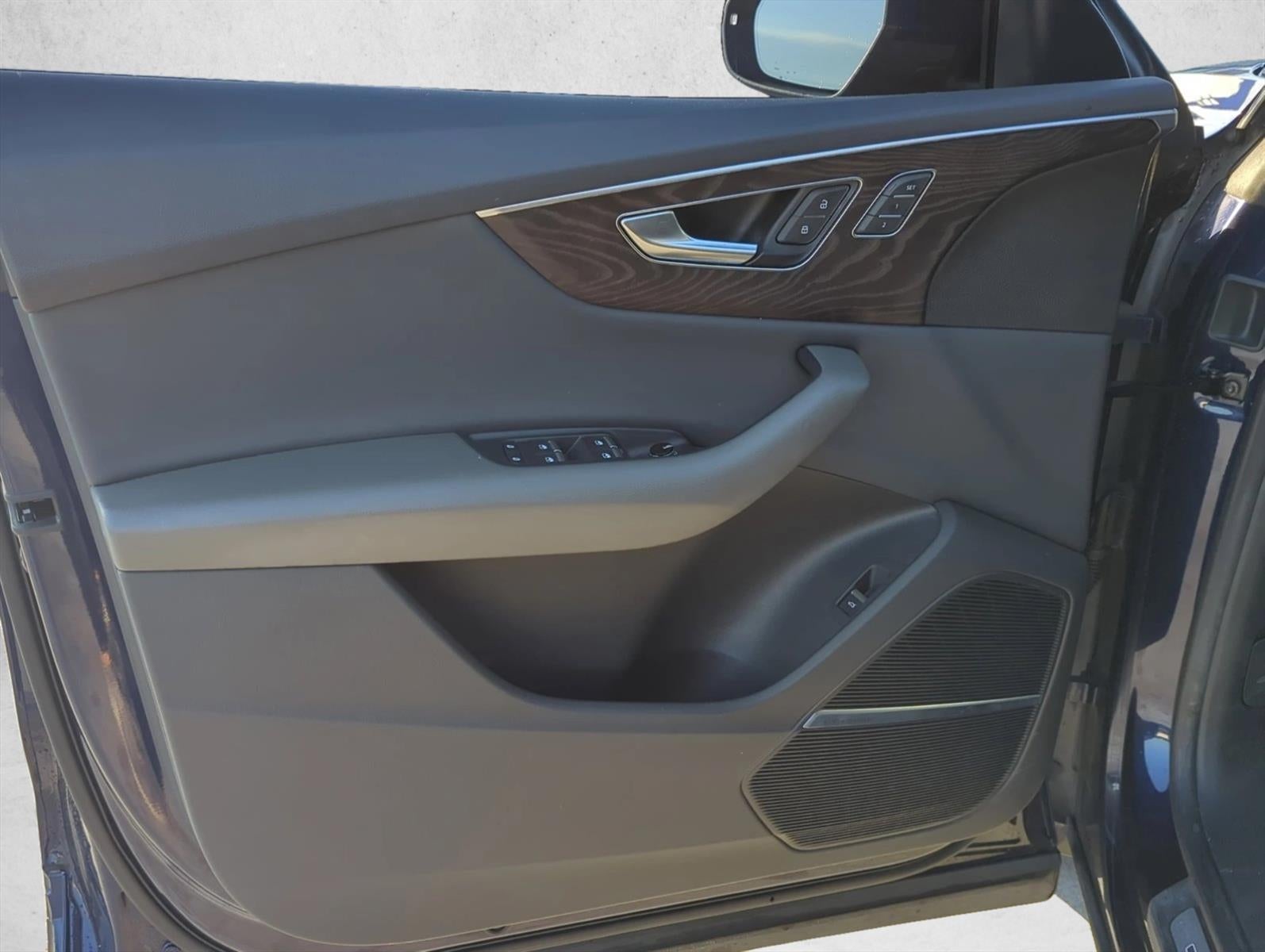 2021 Audi Q8 Premium Plus 55 TFSI quattro