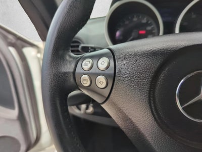 2005 Mercedes-Benz SLK Base