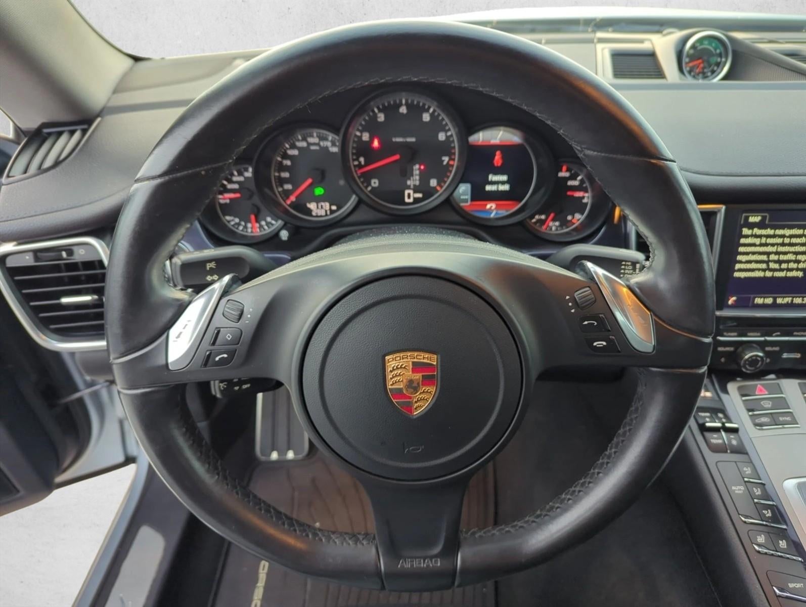2015 Porsche Panamera 4dr HB