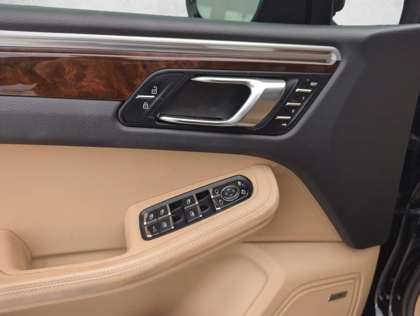 2020 Porsche Macan AWD