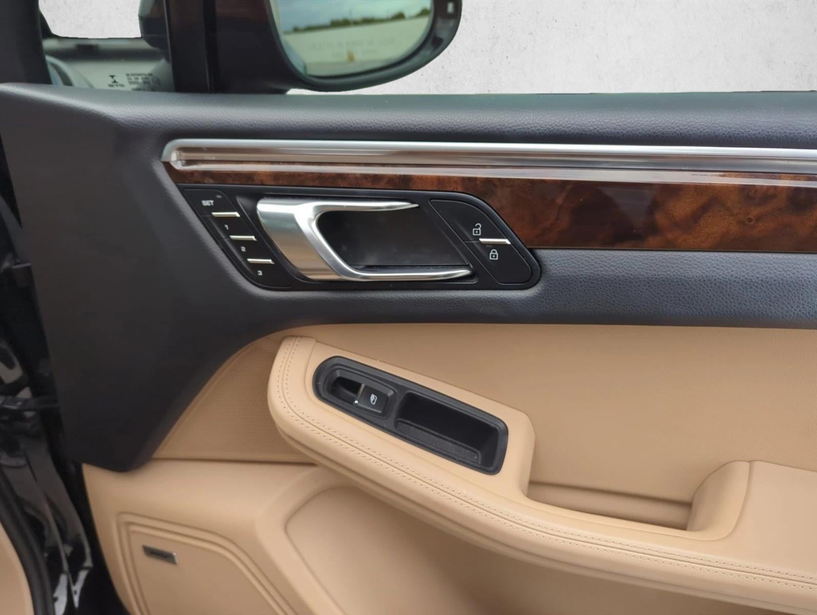 2020 Porsche Macan AWD