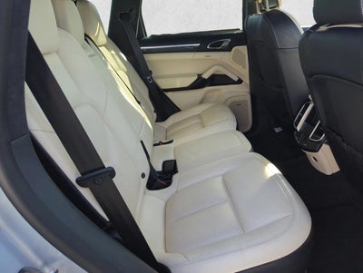 2017 Porsche Cayenne GTS AWD