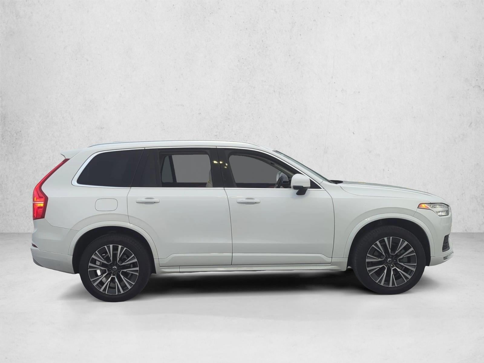 2022 Volvo XC90 T5 FWD Momentum 7P