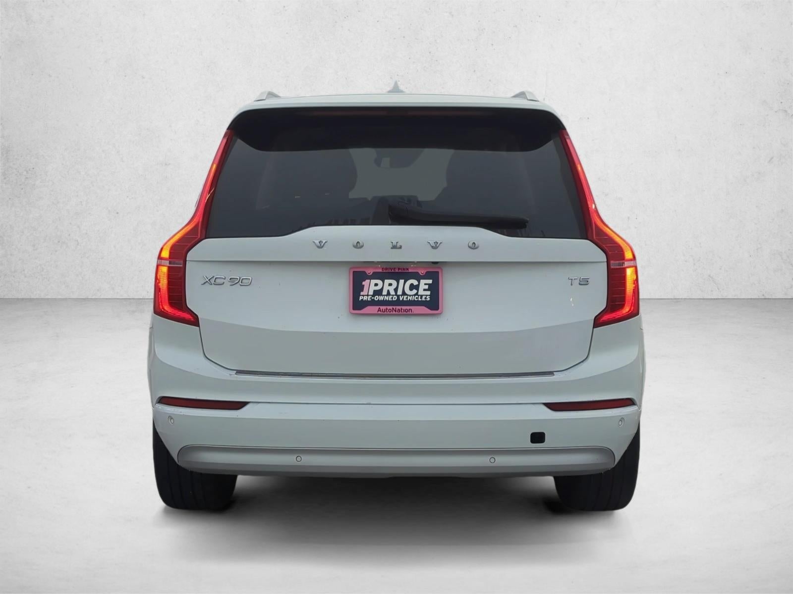 2022 Volvo XC90 T5 FWD Momentum 7P