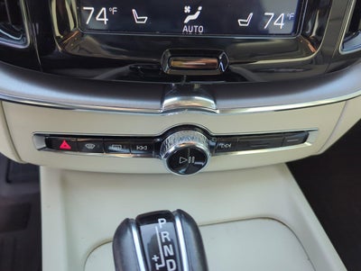 2020 Volvo XC60 T5 FWD Momentum