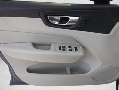 2020 Volvo XC60 T5 FWD Momentum