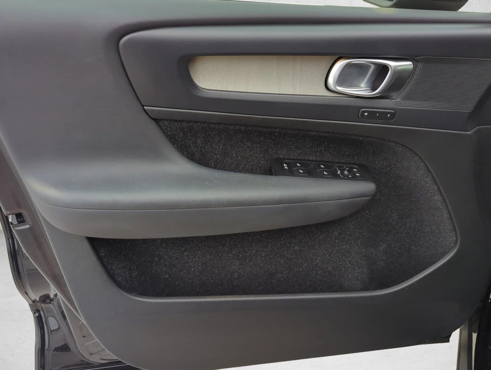 2020 Volvo XC40 T5 AWD Inscription