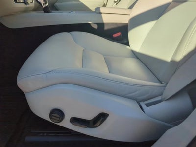 2020 Volvo XC60 T6 AWD Momentum