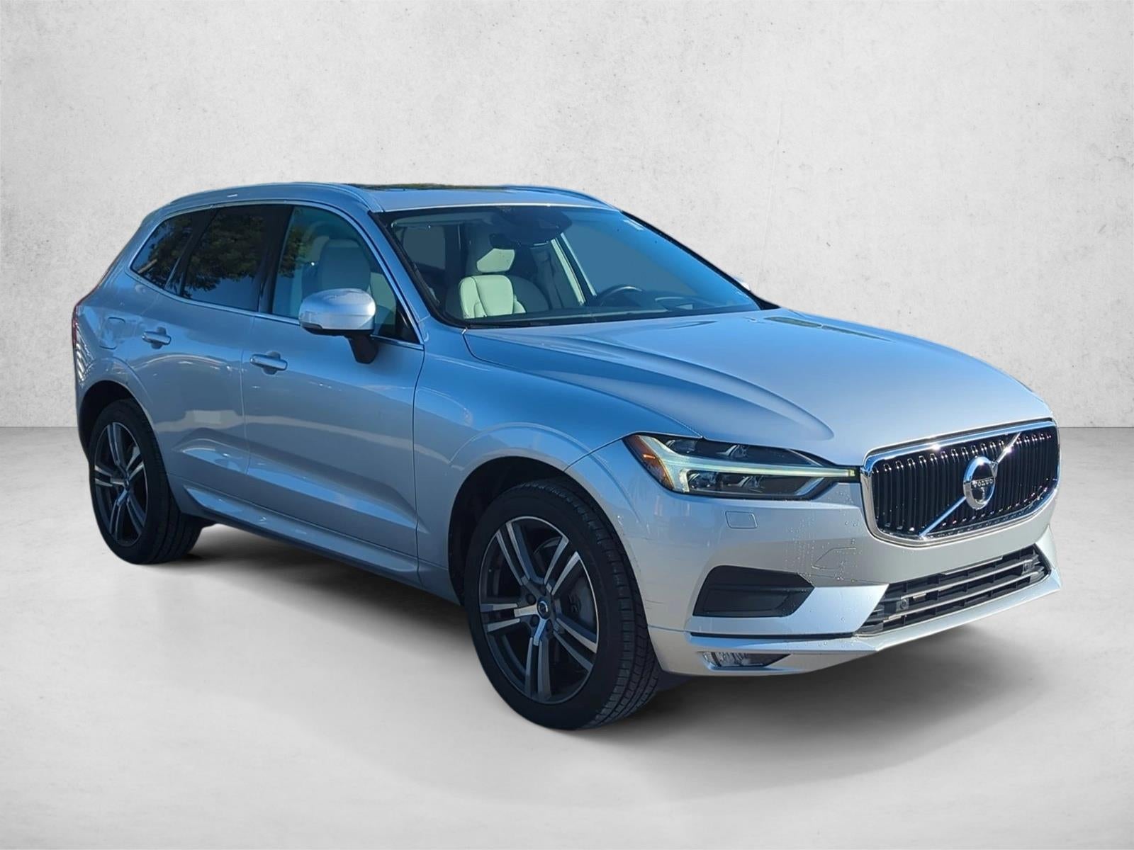 2020 Volvo XC60 T6 AWD Momentum