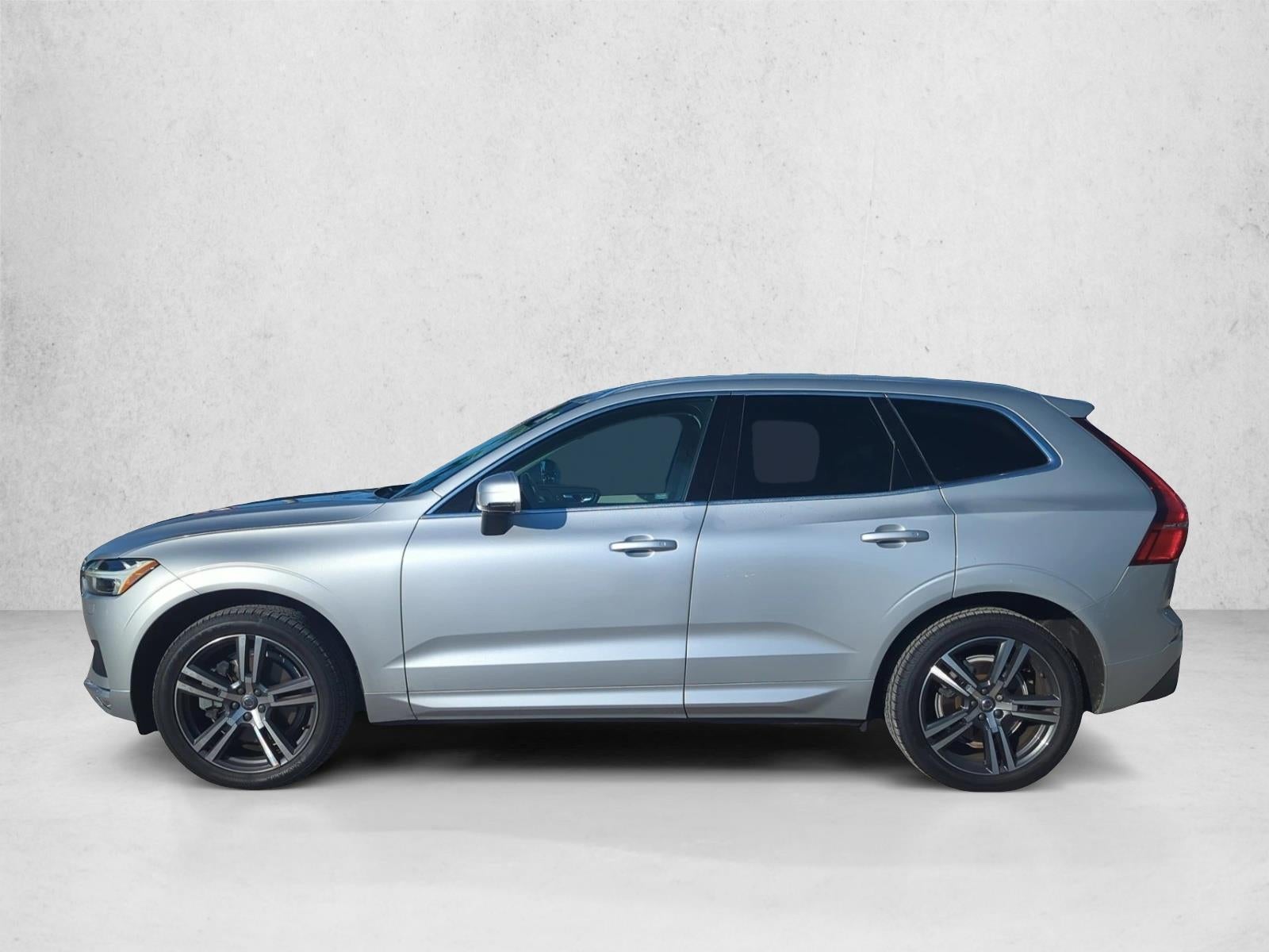 2020 Volvo XC60 T6 AWD Momentum