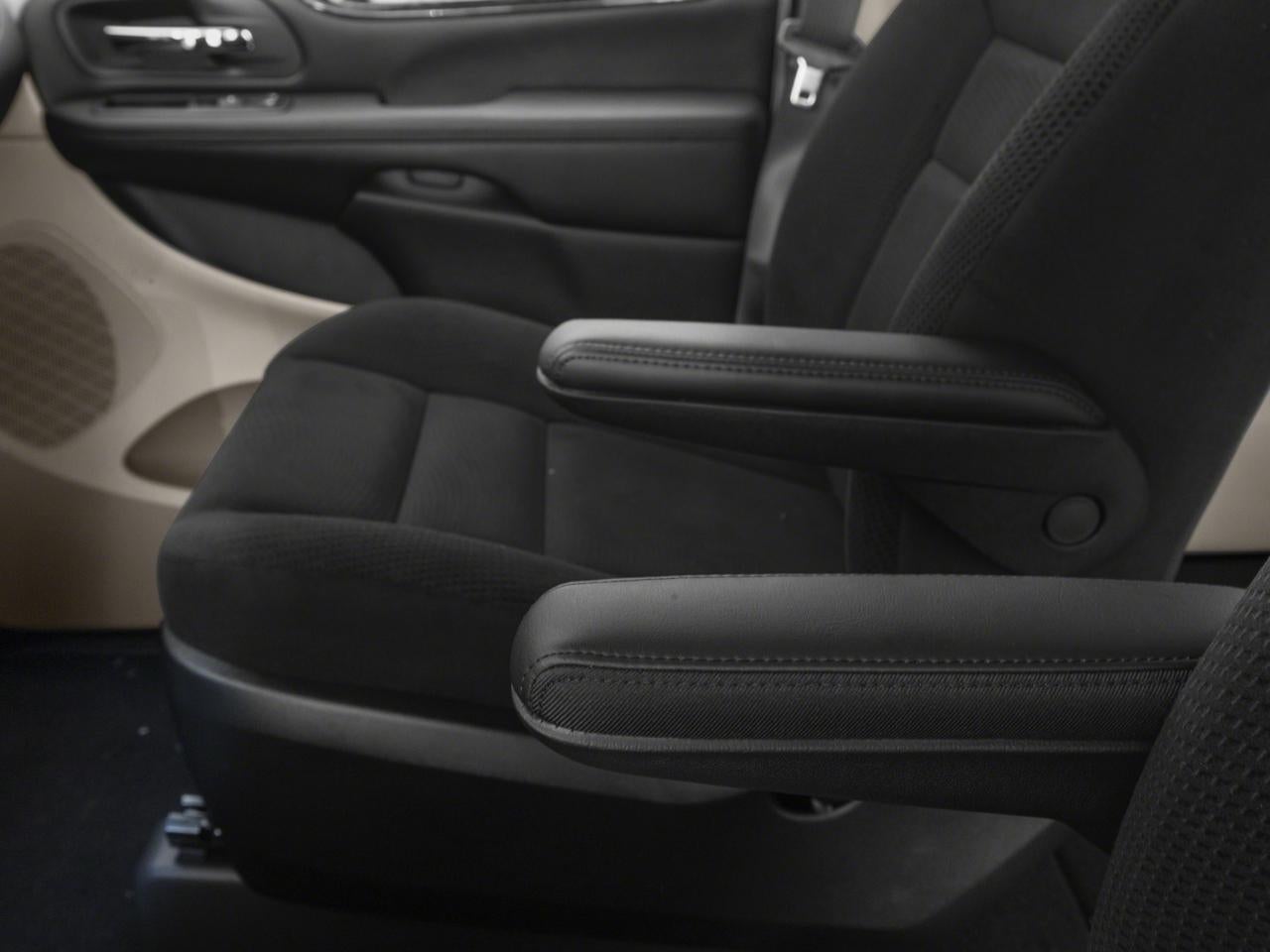 2017 Dodge Grand Caravan SE Wagon