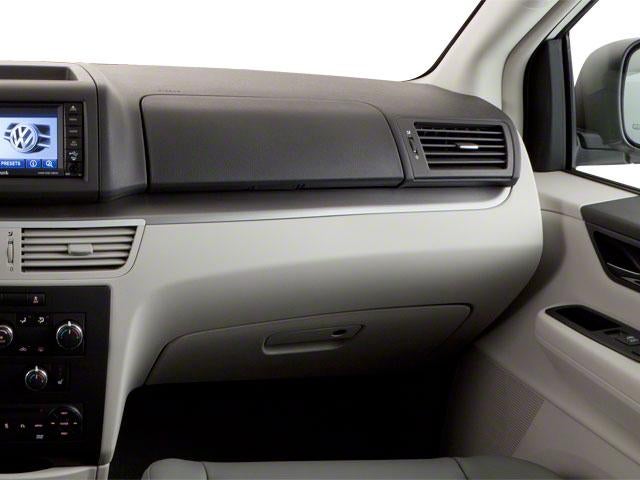 2010 Volkswagen Routan 4dr Wgn SE