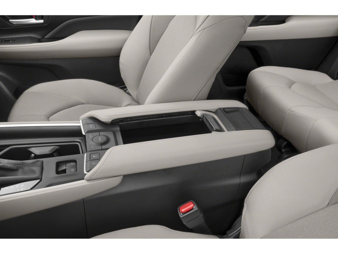 2025 Toyota Grand Highlander LE FWD (Natl)