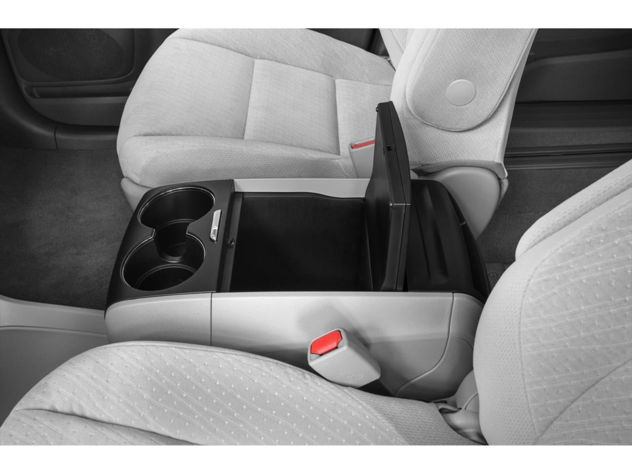 2015 Toyota Sienna 5dr 8-Pass Van LE FWD (Natl)