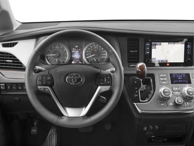 2017 Toyota Sienna XLE Auto Access Seat FWD 7-Passenger (GS)