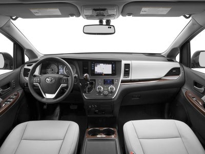 2017 Toyota Sienna XLE Auto Access Seat FWD 7-Passenger (GS)