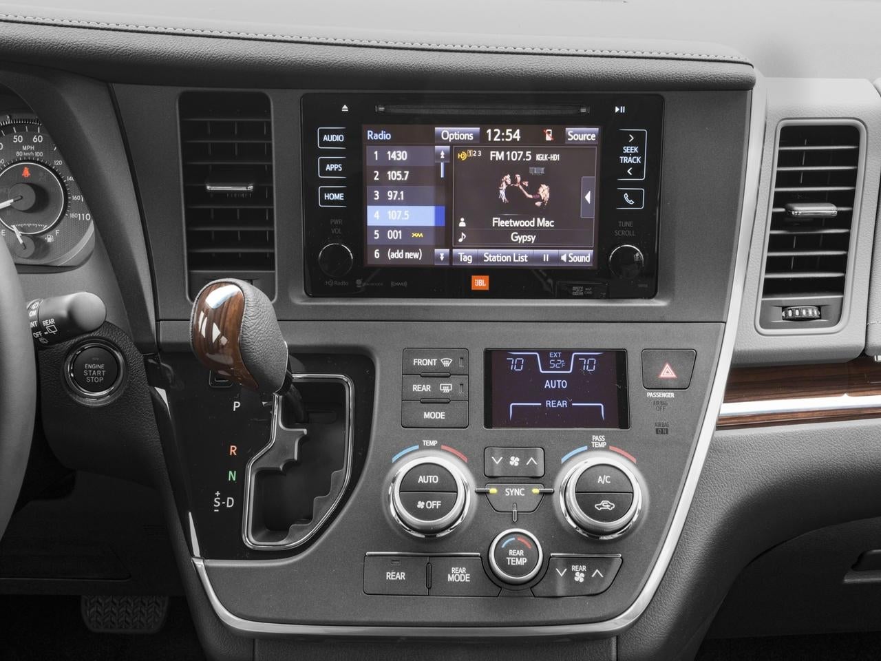 2017 Toyota Sienna XLE Auto Access Seat FWD 7-Passenger (GS)