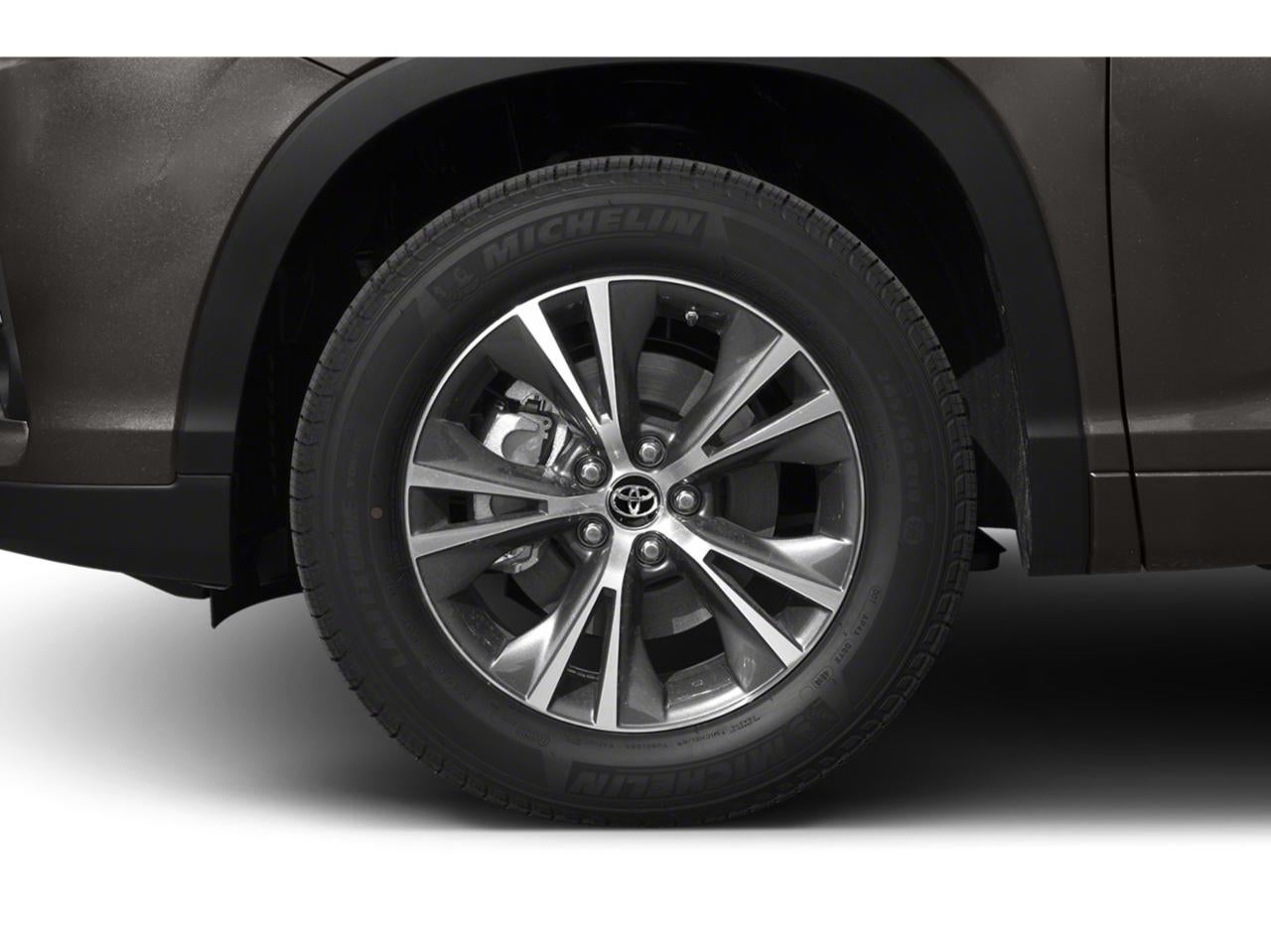 2019 Toyota Highlander LE Plus V6 FWD (SE)