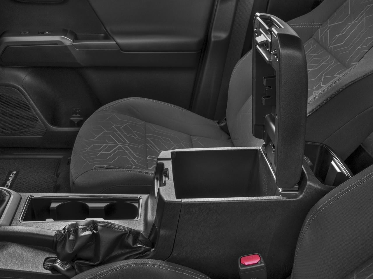 2017 Toyota Tacoma TRD Off Road Double Cab 5' Bed V6 4x2 AT (Natl)